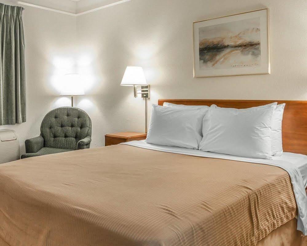 Quality Inn Stockton Zewnętrze zdjęcie